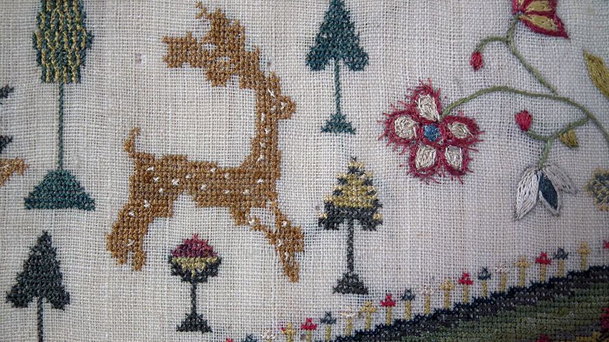 antique-sampler-flower-motif-deer