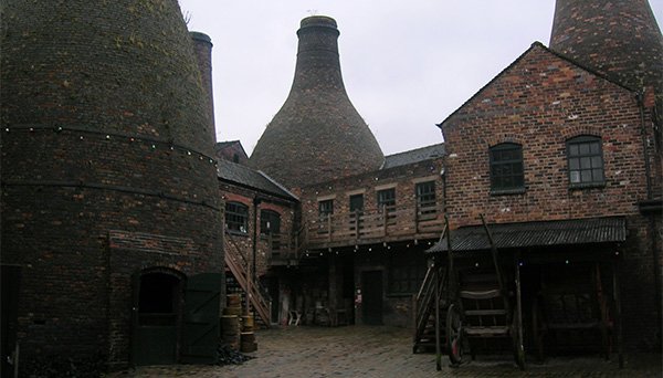 Staffordshire Pottery Figures