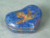 Wedgwood bird lustre heart-shaped trinket box & cover