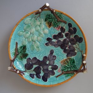 Wedgwood Majolica Grapes Dish