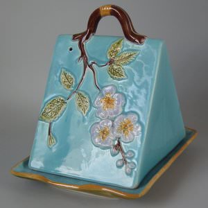 Holdcroft Majolica Wedge Shaped Cheese Keep And Stand