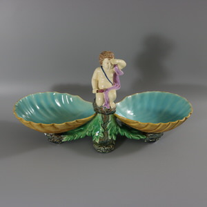 Holdcroft Majolica Putto and Shells Dish