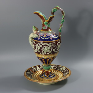Copeland Majolica Renaissance Style Ewer And Stand
