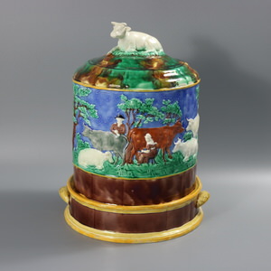 Wedgwood Majolica Cow Cheese Keeper