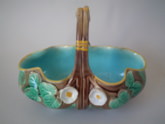 Small Holdcroft Majolica pond lily basket