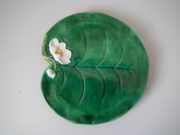 George Jones Majolica water lily plate
