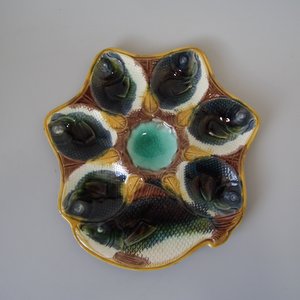 Majolica Oyster Plate with Fish Wells