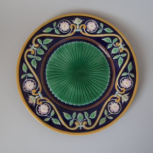 George Jones Majolica Dog Rose Plate