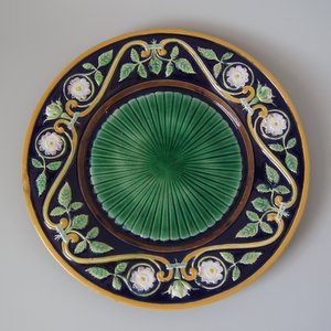 George Jones Majolica Dog Rose Plate