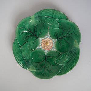 George Jones Majolica Pond Lily Plate