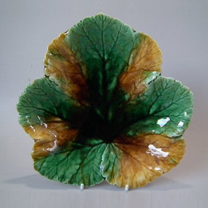 Wedgwood Majolica Leaf Dish