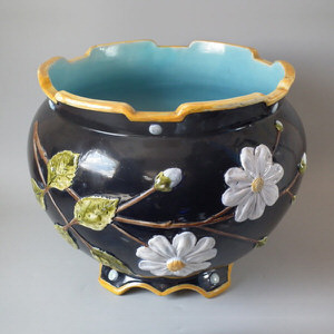 Majolica blossom jardiniere