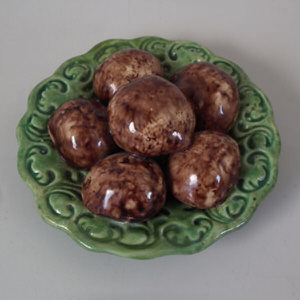 Small Majolica Palissy chestnuts plate
