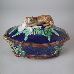 Holdcroft majolica fox & goose game pie dish