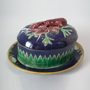 Holdcroft Majolica lobster & seaweed pate box with cover