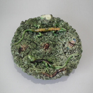 Small Cunha Majolica Palissy spider plate