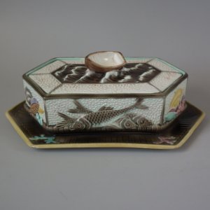 Wedgwood Majolica Boat & Fish Sardine Dish