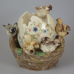 Delphin Massier Majolica Chicks around Egg